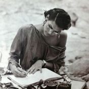 “Биографии, воспоминания, дневники, письма” – rak buku, Olessia Islamova