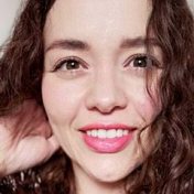 ”Tania Tagle” – en bokhylla, Bookmate