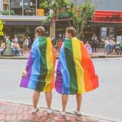 “Abordando el tema LGBT+” – a bookshelf, LibrosB4Tipos