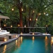 „Getting Rich“ – Ein Regal, Llia