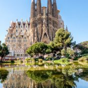 »Turen går til Spanien« – en boghylde, Saga Egmont
