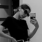 Юлия Златова